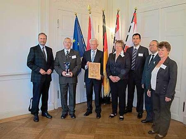 Bezirksbürgermeister Norbert Kopp empfing kürzlich eine Delegation aus der ungarischen Stadt Szilvásvárad anlässlich des 25-jährigen Jubiläums der Partnerschaft 