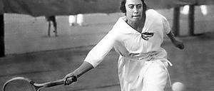 Nelly Neppach als deutsche Tennismeisterin im Jahr 1925.