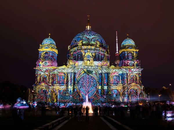 Der Berliner Dom mal ganz bunt, zu sehen beim Festival im vergangenen Jahr.