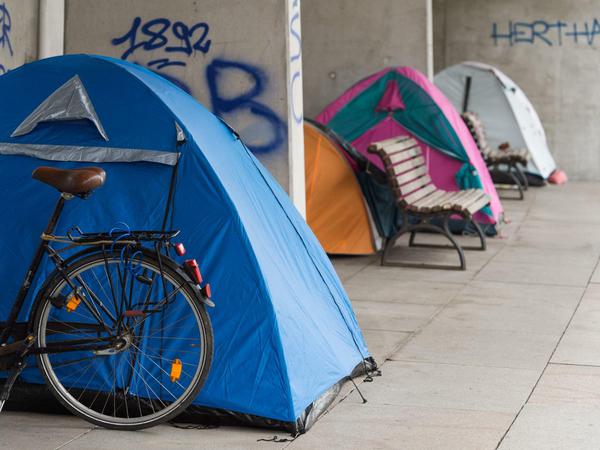 Ab dem Frühling müssen sich Obdachlose wieder Schlafplätze auf der Straße suchen.
