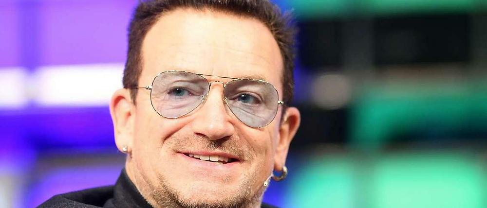 Frontsänger Bono der Rockband U2.