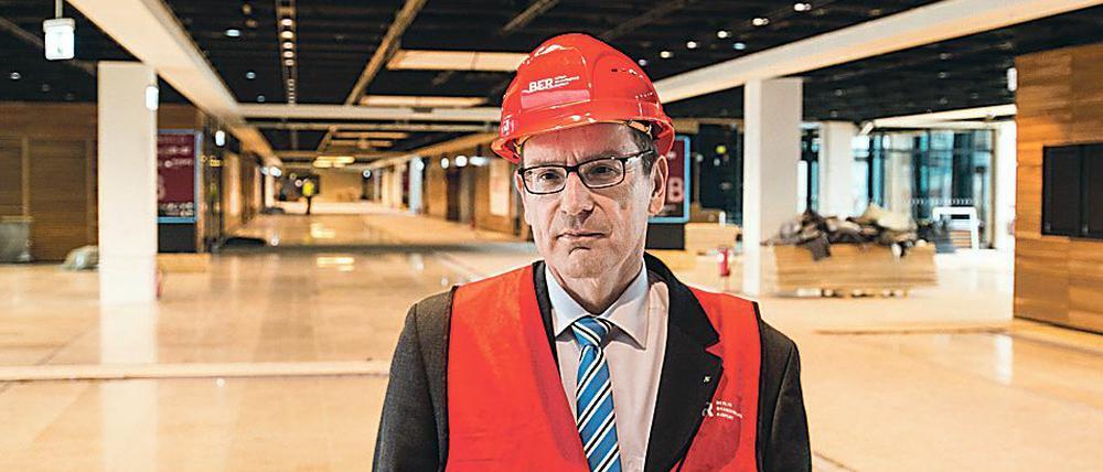 Steht unter Druck: Flughafenchef Karsten Mühlenfeld.