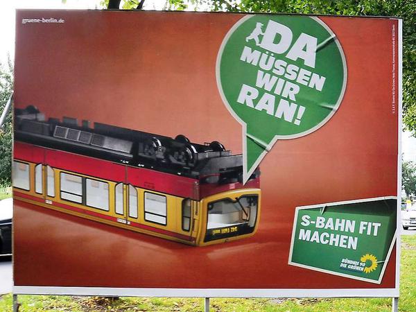 Problem erkannt: Die Grünen wollen der S-Bahn aus der Rückenlage helfen.