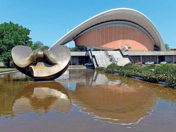 Die Kongresshalle in Tiergarten wird gelegentlich "Schwangere Auster" genannt, aber populär ist dieser Scherzname nicht.