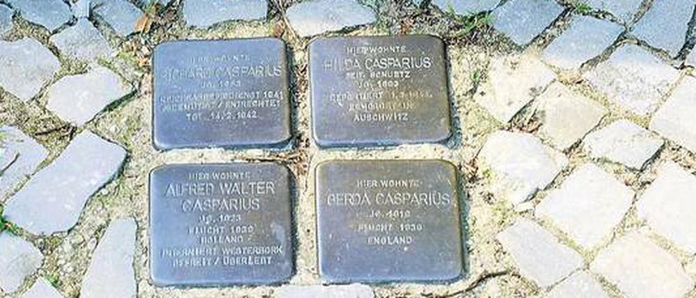 In Pankow, Heiligensee, Steglitz oder Zehlendorf – überall in Berlin wird mit Stolpersteinen die Erinnerung lebendig gehalten. 