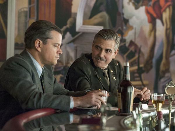 James Rorimer (Matt Damon) und George Stout (George Clooney) in dem Berlinale-Film "Monuments Men". 
