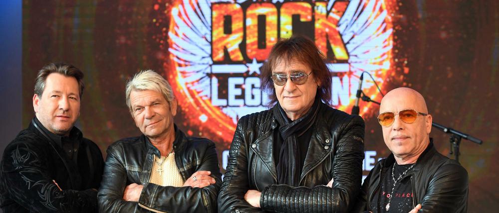 Herbert Dreilich (l-r), Matthias Reim, Dieter «Maschine» Birr und Toni Krahl nehmen am 04.10.2017 in Berlin an einer Pressekonferenz zum neuen Album der Rock Legenden teil. 