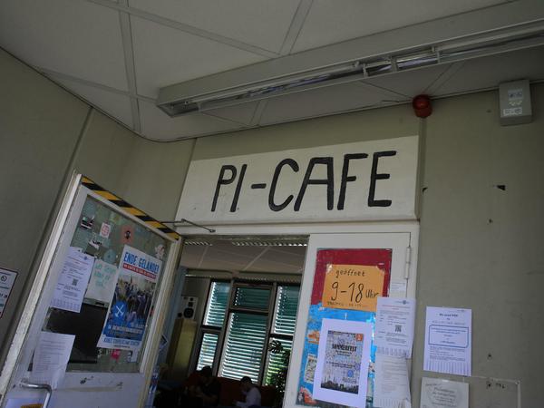 Sie leben! Die FU-Studentencafés aus den Achtzigerjahren gibt es noch: Das PI-Café ... 