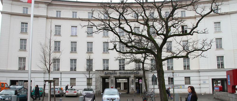 Das Rathaus Wilmersdorf am Fehrbelliner Platz war bis Ende November 2017 eine Notunterkunft. 