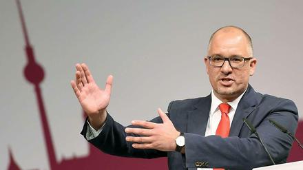 Er will Klaus Wowereit in zwei Ämtern beerben: SPD-Landeschef Jan Stöß.