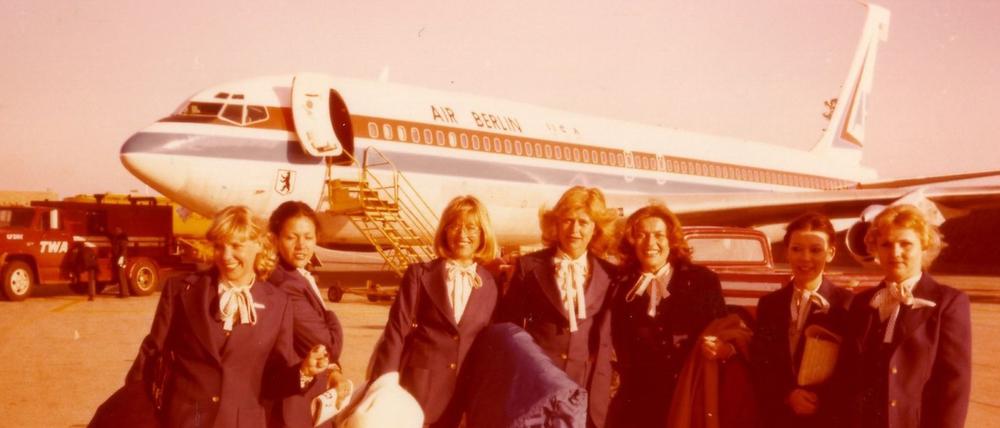 Ab in den Süden. 1979 brachte Air Berlin erstmals West-Berliner auf kürzestem Wege auf die Mittelmeerinsel. 