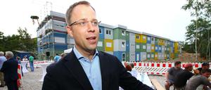 Mario Czaja (CDU) hält Container für eine gute Lösung.