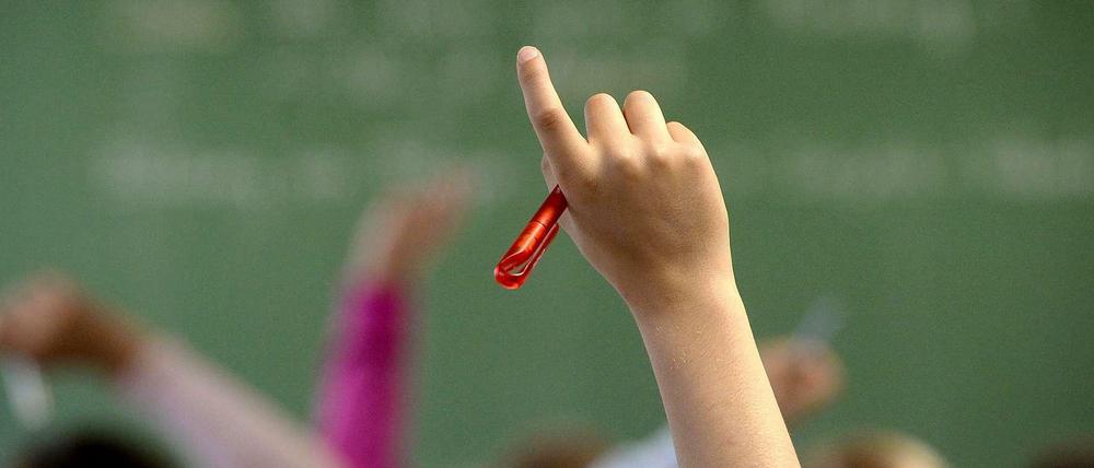 Aufgemerkt: Schüler, Eltern und Lehrer ärgern sich über den hohen Ausfall an Unterrichtseinheiten an Berliner Schulen.