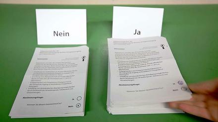 Auch wenn der Volksentscheid in Berlin gescheitert ist - die Koalition streitet weiter um das Stadtwerk.