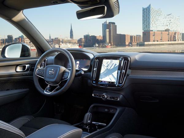 Schwedendesign: Auch der Innenraum des Volvo XC40 Recharge Pure Electric ist optisch gelungen.
