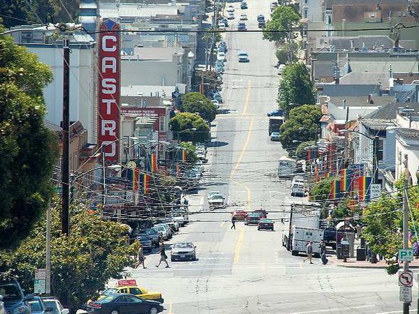 Blick auf das Epizentrum des homosexuellen Lebens in San Francisco: die Castro Street.