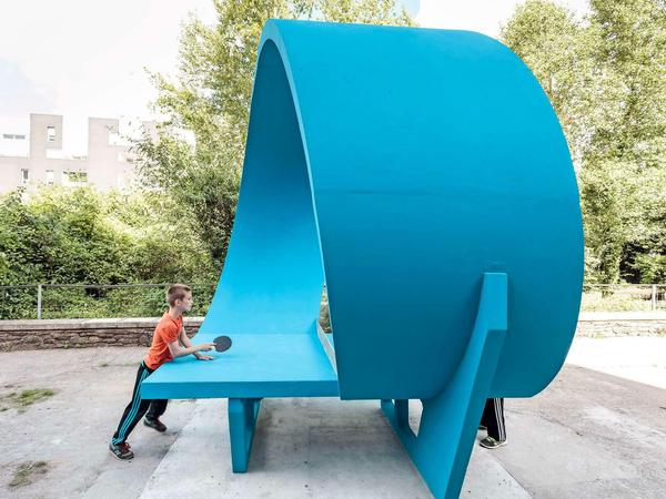 Skulpturen, die Spaß machen: „Ping Pong Park“ von Laurent Perbos.