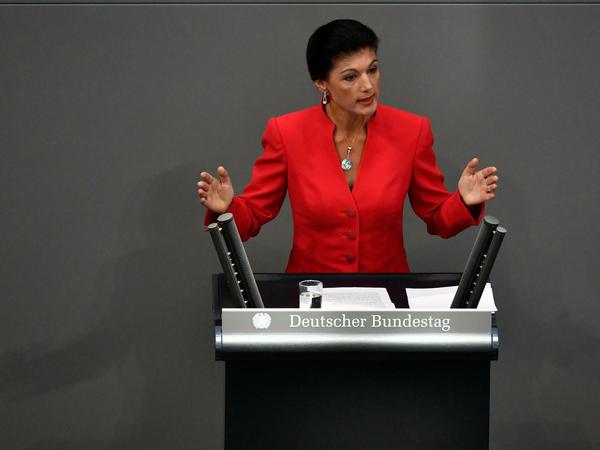 Die letzte Rede in der ausgelaufenen Legislatur im Deutschen Bundestag: Sahra Wagenknecht, Fraktionschefin der Partei Die Linke