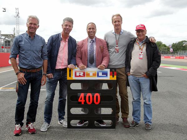 533 Formel-1-Rennen hat RTL seit 1991 übertragen. 3,14 Milliarden Zuschauer haben die Rennserie dabei im Free TV verfolgt – begleitet von den RTL-Kommentatoren Christian Danner und Heiko Wasser (v.l.n.r.), Boxenreporter Kai Ebel, Moderator Florian König und dem im Mai 2019 verstorbenen Formel-1- Experten Niki Lauda. 