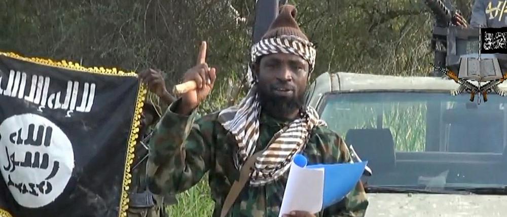 In Nigeria sollen in einem Dorf 150 Menschen von Mitgliedern von Boko Haram getötet worden sein. Dieses Bild zeigt den führer der Terror-Gruppe Abubakar Shekau.