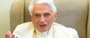Der emeritierte Papst Benedikt XVI spricht von einem Missverständnis.