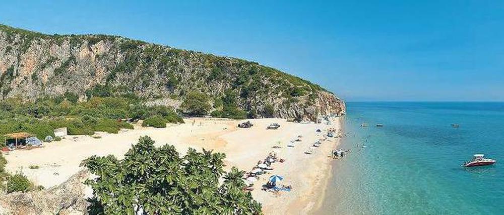 Unverbaute Strände werden auch in Albanien selten. Doch es gibt sie noch. Etwa am Ionischen Meer wie hier, der Gjipe Beach zwischen Dhërmi und Himara.