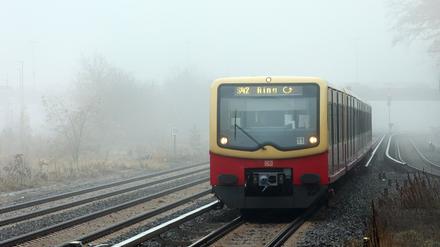 Eine Berliner S-Bahn (Symbolbild).