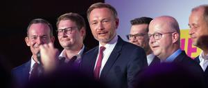 FDP-Chef Christian Lindner (Mitte) kann aufatmen.