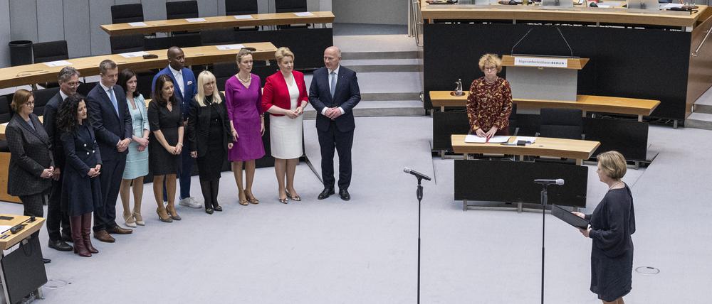 Mehr Frauen als Männer: Der aktuelle Senat bei der Vereidigung im Abgeordnetenhaus.