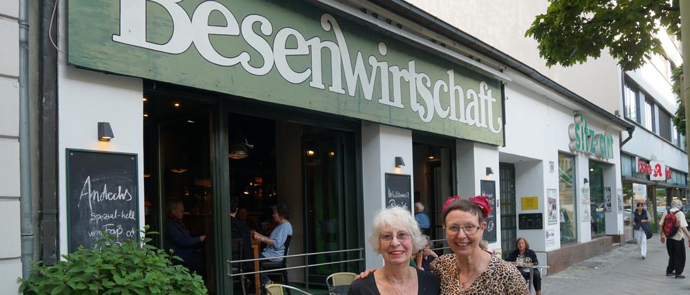 Antje Rückholz und ihre Tochter Karola haben das Weinlokal "Besenwirtschaft" in Wilmersdorf aufgegeben.