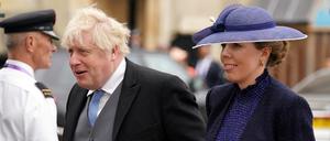 Der ehemalige Premierminister Boris Johnson und seine Frau Carrie Johnson kommen bei der Krönungszeremonie von König Charles III. 