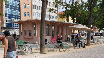 Das neue Café Leo auf dem Leopoldplatz in Berlin-Wedding.