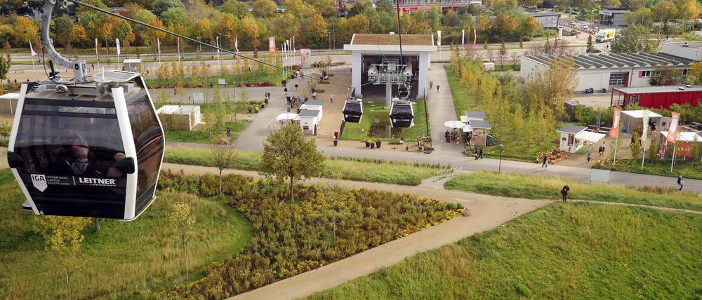 Das Gelände der IGA 2017 (Internationale Garten-Ausstellung) in den Gärten der Welt und dem Kienbergpark mit Wuhleteich in Berlin-Marzahn und Hellersdorf, aufgenommen am 12. Oktober 2017.

Foto: Kitty Kleist-Heinrich