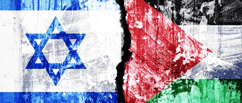 Fahnen von Israel und Palästina mit Riss, Nahost-Konflikt, Fotomontage.