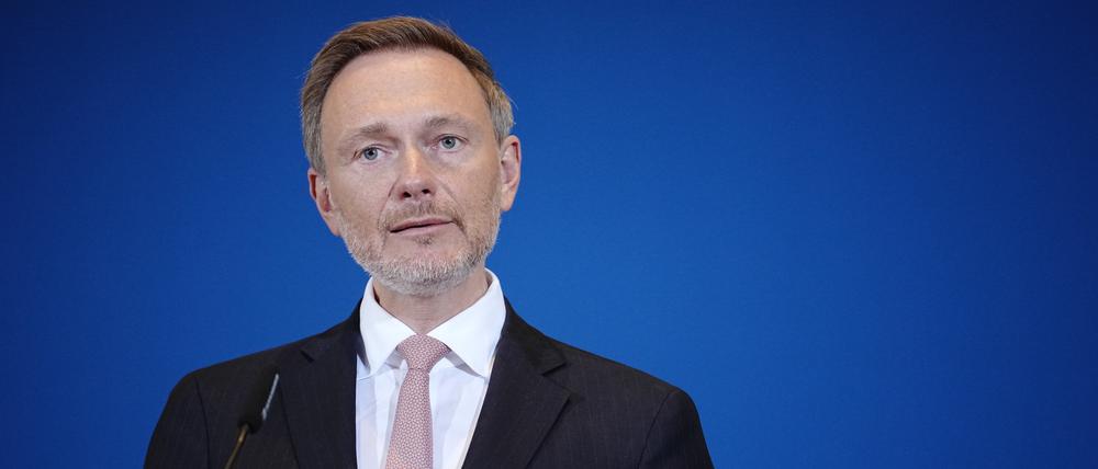 Christian Lindner (FDP), Bundesminister der Finanzen, bei einer Pressekonferenz. 