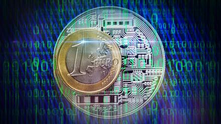 Der digitale Euro soll jedem Bürger in digitaler Form Zugang zu Zentralbankgeld verschaffen, das bislang in Form von Scheinen und Münzen vorliegt.