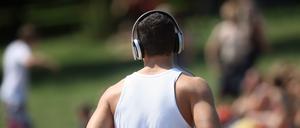Kabellose Kopfhörer und  Streamingdienste machen es möglichen: Musik ist immer dabei