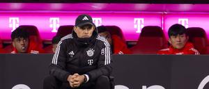 Thomas Tuchel wird gegen Mainz wahrscheinlich wieder im Sitzen coachen.