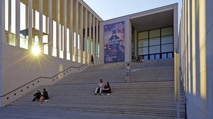 Die James-Simon-Galerie, Besucherzentrum und zentraler Eingang der Berliner Museumsinsel.