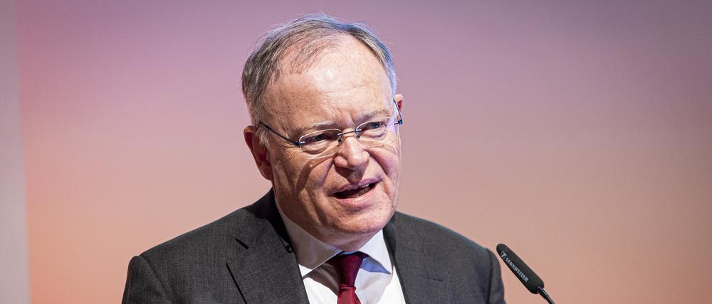 Stephan Weil (SPD), Ministerpräsident von Niedersachsen, hält bei einer Feststunde zum 75-jährigen Bestehen des Landvolk Niedersachsen im Hannover Congress Centrum (HCC) eine Rede.