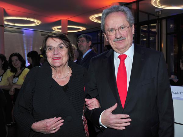Christian Ude, Altoberbürgermeister von München, und seine Frau Edith von Welser-Ude kommen zur Jubiläumsgala „20 Jahre HORIZONT e.V.“ in der Alten Kongresshalle.