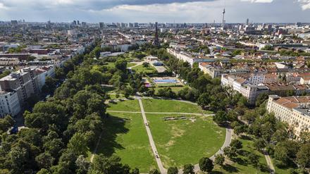 Luftaufnahme vom Görlitzer Park in Berlin. 