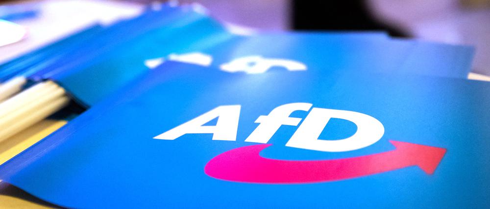 Die AfD erreicht im „Politbarometer“ erneut Höchstwerte und klettert auf 18 Prozent.