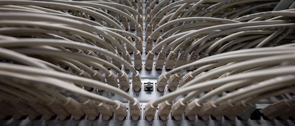 Wenn es nach europäischen Telekommunikationsfirmen geht, sollen Tech-Konzerne bald mehr für die Nutzung der Netze zahlen.