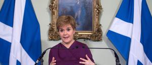 Nicola Sturgeon, Premierministerin von Schottland, spricht im Bute House über ihre Forderung nach einem zweiten Referendum über die Unabhängigkeit von Schottland. 
