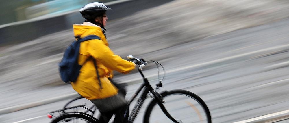 In anderen Ländern wie zum Beispiel in Neuseeland, Finnland oder Kanada gilt eine Helmpflicht für Radfahrer.