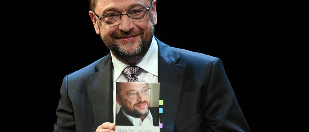 Martin Schulz stellt sein Buch vor.