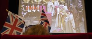 Live-Übertragung der Krönung von Charles III.