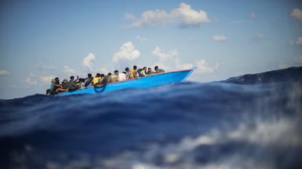 Auf dem Mittelmeer sterben jedes Jahr viele Menschen auf der Flucht.
