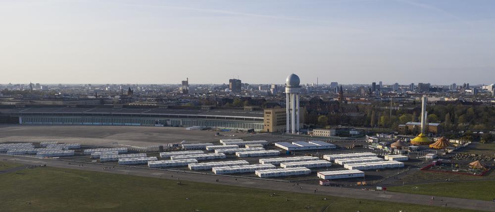 Könnte das Tempelhofer Feld doch noch bebaut werden?